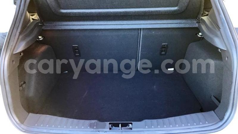 Big with watermark 2018 ford focus 1.0 ecoboost 140 st line navigation 5dr 7