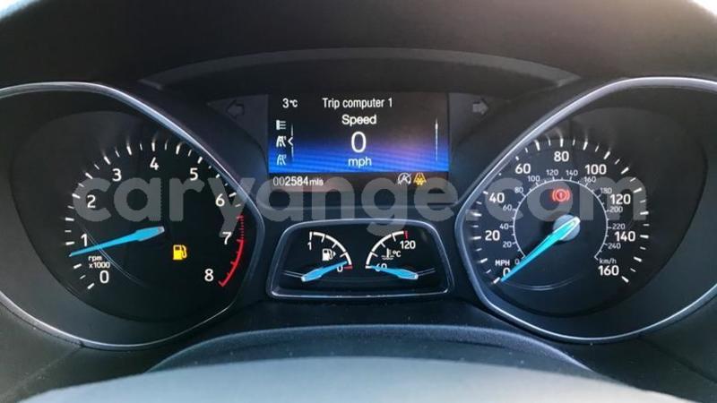 Big with watermark 2018 ford focus 1.0 ecoboost 140 st line navigation 5dr 6