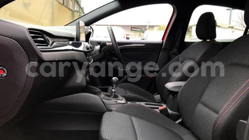 Big with watermark 2018 ford focus 1.0 ecoboost 125 st line 5dr 1