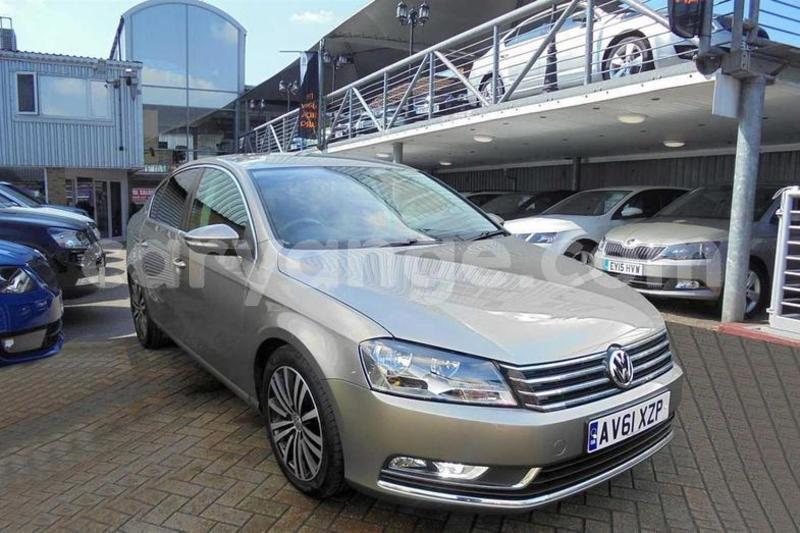 Big with watermark 2011 volkswagen passat saloon 2.0 tdi sport 140ps