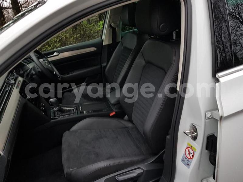 Big with watermark 2018 volkswagen passat diesel saloon 1.6 tdi 3