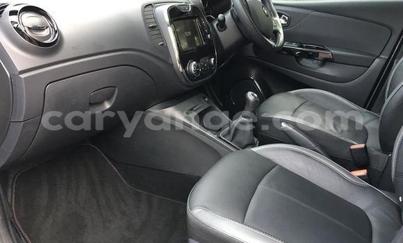 Buy Used Renault Captur Silver Car in Walvis Bay in Namibia Buy Used Renault Captur Silver Car in Walvis Bay in Namibia