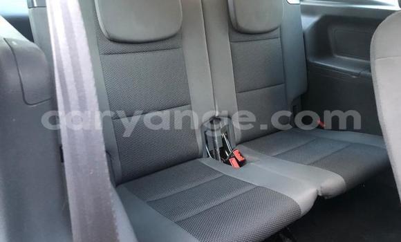 Buy Used Volkswagen Touran Silver Car in Gobabis in Omaheke Buy Used Volkswagen Touran Silver Car in Gobabis in Omaheke