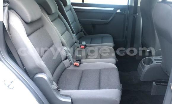 Buy Used Volkswagen Touran Silver Car in Gobabis in Omaheke Buy Used Volkswagen Touran Silver Car in Gobabis in Omaheke