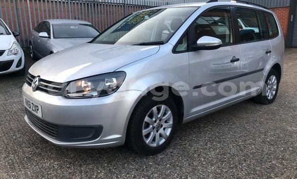 Buy Used Volkswagen Touran Silver Car in Gobabis in Omaheke Buy Used Volkswagen Touran Silver Car in Gobabis in Omaheke