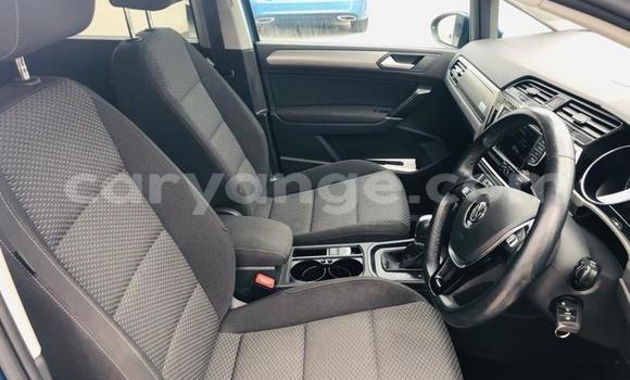 Buy Used Volkswagen Touran Blue Car in Leonardville in Omaheke Buy Used Volkswagen Touran Blue Car in Leonardville in Omaheke