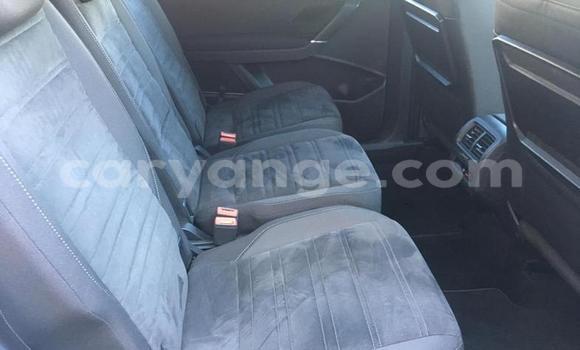 Buy Used Volkswagen Touran White Car in Walvis Bay in Namibia Buy Used Volkswagen Touran White Car in Walvis Bay in Namibia