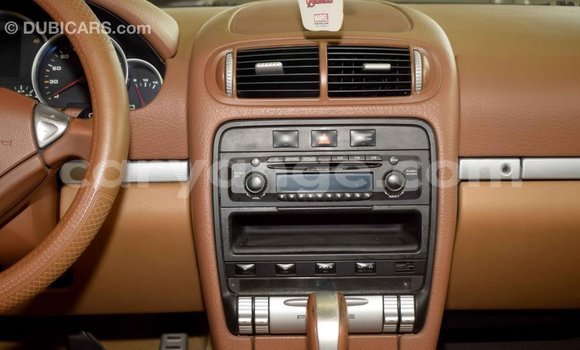 Buy Import Porsche Cayenne Green Car in Import - Dubai in Namibia Buy Import Porsche Cayenne Green Car in Import - Dubai in Namibia