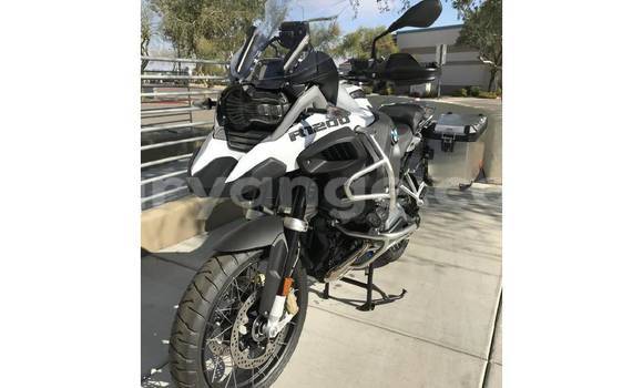 Buy Used BMW R1200GS Adventure Blue Bike in Windhoek in Namibia Buy Used BMW R1200GS Adventure Blue Bike in Windhoek in Namibia