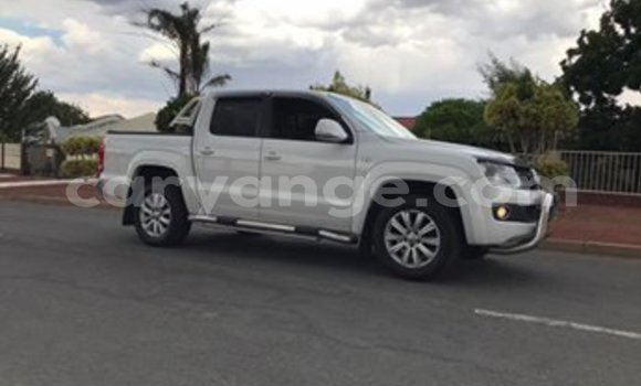 Acheter Occasion Voiture Volkswagen Amarok Blanc à Windhoek, Namibie Acheter Occasion Voiture Volkswagen Amarok Blanc à Windhoek, Namibie