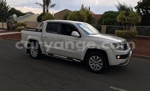 Acheter Occasion Voiture Volkswagen Amarok Blanc à Windhoek, Namibie Acheter Occasion Voiture Volkswagen Amarok Blanc à Windhoek, Namibie