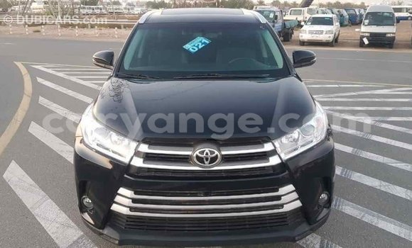 Acheter Import Voiture Toyota Highlander Noir à Import - Dubai, Namibie Acheter Import Voiture Toyota Highlander Noir à Import - Dubai, Namibie