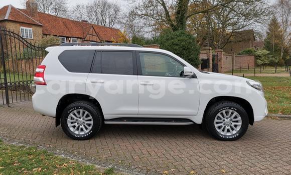 Buy Used Toyota Land Cruiser Prado White Car in Windhoek in Namibia Buy Used Toyota Land Cruiser Prado White Car in Windhoek in Namibia
