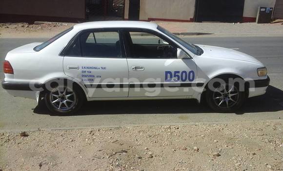 Acheter Occasion Voiture Toyota Corolla Noir à Windhoek, Namibie Acheter Occasion Voiture Toyota Corolla Noir à Windhoek, Namibie
