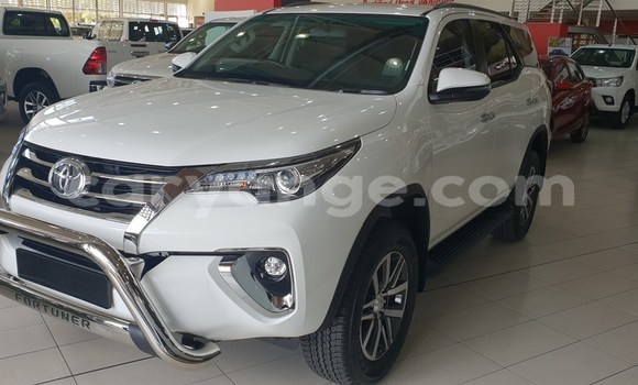 Buy Used Toyota Fortuner White Car in Bethanien in Karas Buy Used Toyota Fortuner White Car in Bethanien in Karas