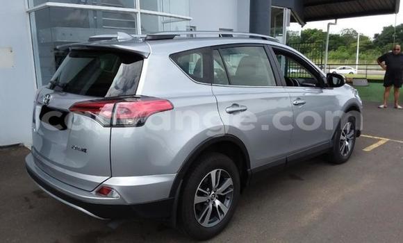 Acheter Occasion Voiture Toyota RAV4 Gris à Windhoek, Namibie Acheter Occasion Voiture Toyota RAV4 Gris à Windhoek, Namibie