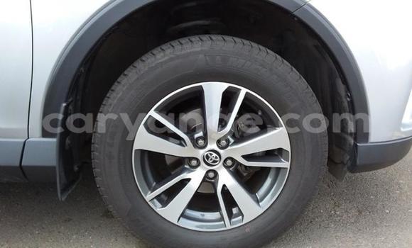 Acheter Occasion Voiture Toyota RAV4 Gris à Windhoek, Namibie Acheter Occasion Voiture Toyota RAV4 Gris à Windhoek, Namibie