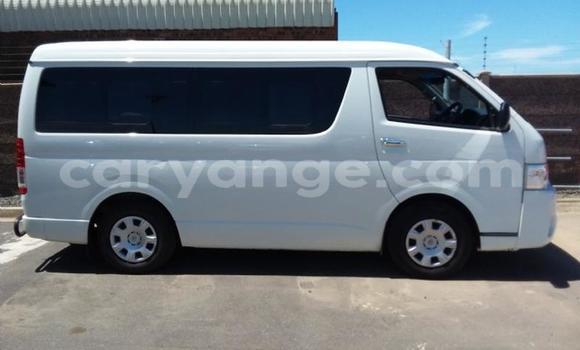 Acheter Occasion Voiture Toyota Hi Ace Blanc à Windhoek, Namibie Acheter Occasion Voiture Toyota Hi Ace Blanc à Windhoek, Namibie
