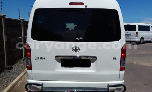 Acheter Occasion Voiture Toyota Hi Ace Blanc à Windhoek, Namibie Acheter Occasion Voiture Toyota Hi Ace Blanc à Windhoek, Namibie