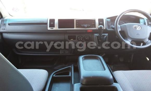 Acheter Occasion Voiture Toyota Hi Ace Blanc à Windhoek, Namibie Acheter Occasion Voiture Toyota Hi Ace Blanc à Windhoek, Namibie