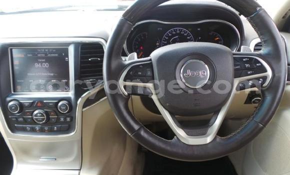 Acheter Occasion Voiture Jeep Grand Cherokee Rouge à Windhoek, Namibie Acheter Occasion Voiture Jeep Grand Cherokee Rouge à Windhoek, Namibie