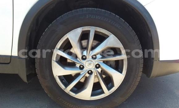 Acheter Occasion Voiture Nissan X–Trail Blanc à Windhoek, Namibie Acheter Occasion Voiture Nissan X–Trail Blanc à Windhoek, Namibie