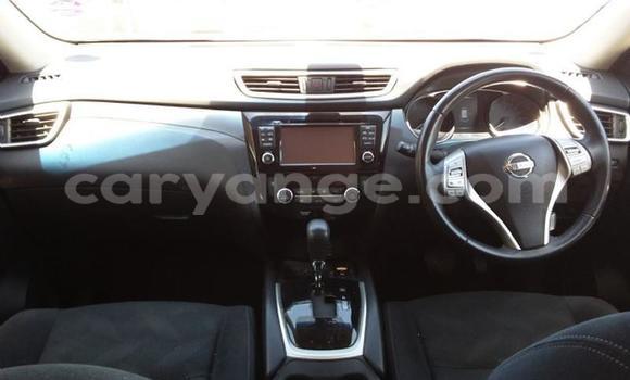 Acheter Occasion Voiture Nissan X–Trail Blanc à Windhoek, Namibie Acheter Occasion Voiture Nissan X–Trail Blanc à Windhoek, Namibie