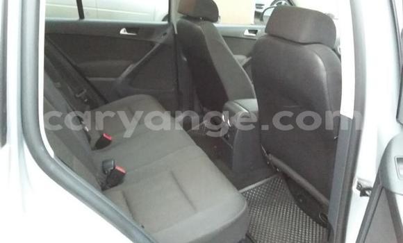 Acheter Occasion Voiture Volkswagen Tiguan Gris à Windhoek, Namibie Acheter Occasion Voiture Volkswagen Tiguan Gris à Windhoek, Namibie