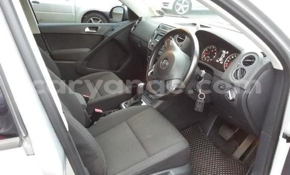 Acheter Occasion Voiture Volkswagen Tiguan Gris à Windhoek, Namibie Acheter Occasion Voiture Volkswagen Tiguan Gris à Windhoek, Namibie