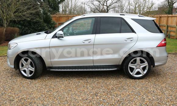 Buy Used Mercedes-Benz ML–Class Silver Car in Windhoek in Namibia Buy Used Mercedes-Benz ML–Class Silver Car in Windhoek in Namibia