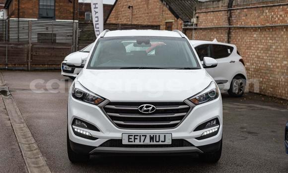 Acheter Occasion Voiture Hyundai Tucson Blanc à Windhoek, Namibie Acheter Occasion Voiture Hyundai Tucson Blanc à Windhoek, Namibie