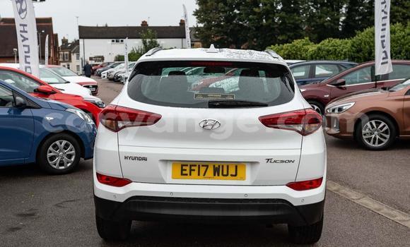 Acheter Occasion Voiture Hyundai Tucson Blanc à Windhoek, Namibie Acheter Occasion Voiture Hyundai Tucson Blanc à Windhoek, Namibie