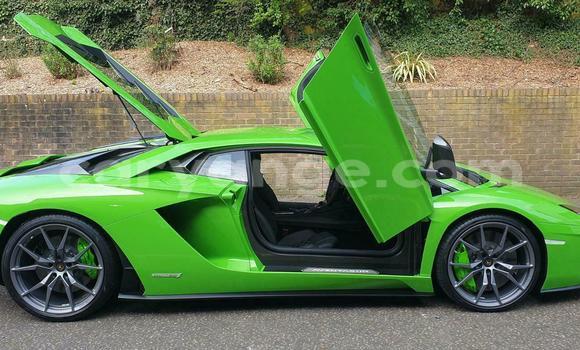 Buy Used Lamborghini Aventador Green Car in Windhoek in Namibia Buy Used Lamborghini Aventador Green Car in Windhoek in Namibia