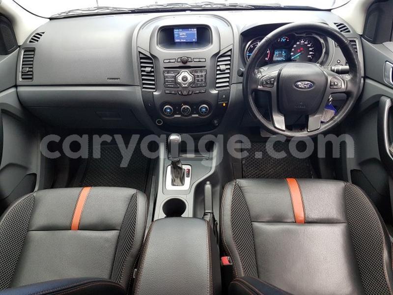 Big with watermark j6