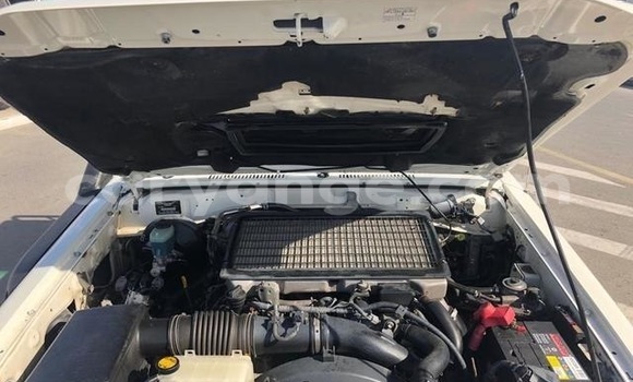 Acheter Occasion Voiture Toyota Land Cruiser Blanc à Windhoek, Namibie Acheter Occasion Voiture Toyota Land Cruiser Blanc à Windhoek, Namibie