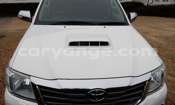 Buy Used Toyota Hilux White Car in Windhoek in Namibia Buy Used Toyota Hilux White Car in Windhoek in Namibia