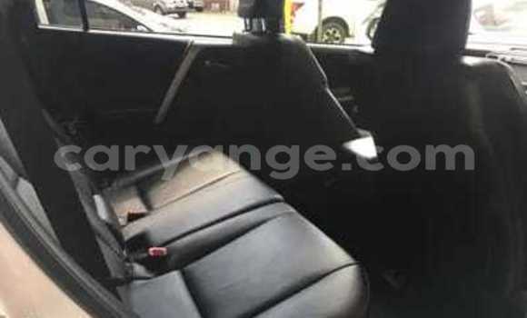 Acheter Occasion Voiture Toyota RAV4 Blanc à Windhoek, Namibie Acheter Occasion Voiture Toyota RAV4 Blanc à Windhoek, Namibie