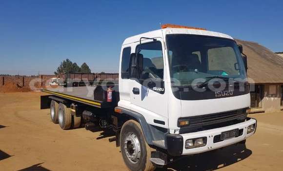Acheter Occasion Utilitaire Isuzu FTR 850 Blanc à Windhoek, Namibie Acheter Occasion Utilitaire Isuzu FTR 850 Blanc à Windhoek, Namibie