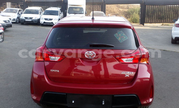 Acheter Occasion Voiture Toyota Auris Rouge à Windhoek, Namibie Acheter Occasion Voiture Toyota Auris Rouge à Windhoek, Namibie