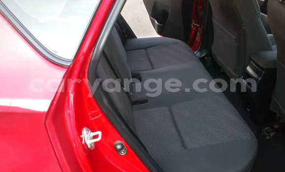Acheter Occasion Voiture Toyota Auris Rouge à Windhoek, Namibie Acheter Occasion Voiture Toyota Auris Rouge à Windhoek, Namibie