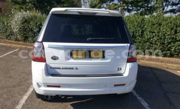 Acheter Occasion Voiture Land Rover Range Rover Blanc à Windhoek, Namibie Acheter Occasion Voiture Land Rover Range Rover Blanc à Windhoek, Namibie