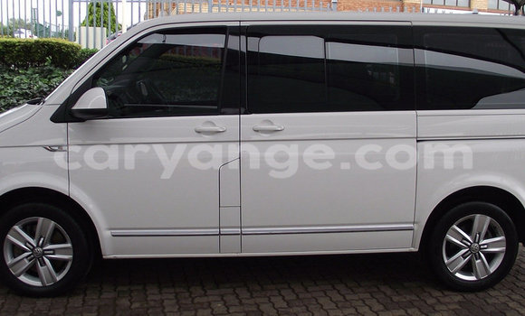 Buy Used Volkswagen Caravelle White Car in Windhoek in Namibia Buy Used Volkswagen Caravelle White Car in Windhoek in Namibia