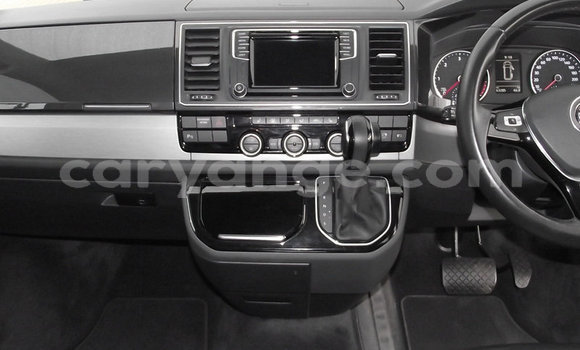 Buy Used Volkswagen Caravelle White Car in Windhoek in Namibia Buy Used Volkswagen Caravelle White Car in Windhoek in Namibia