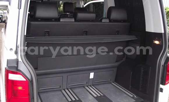 Buy Used Volkswagen Caravelle White Car in Windhoek in Namibia Buy Used Volkswagen Caravelle White Car in Windhoek in Namibia