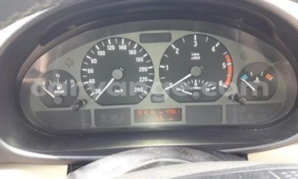 Acheter Occasion Voiture BMW 3–Series Vert à Swakopmund, Namibie Acheter Occasion Voiture BMW 3–Series Vert à Swakopmund, Namibie