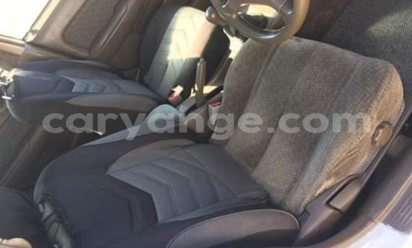 Acheter Occasion Voiture Toyota Corolla Blanc à Windhoek, Namibie Acheter Occasion Voiture Toyota Corolla Blanc à Windhoek, Namibie