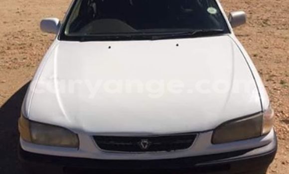 Acheter Occasion Voiture Toyota Corolla Blanc à Windhoek, Namibie Acheter Occasion Voiture Toyota Corolla Blanc à Windhoek, Namibie