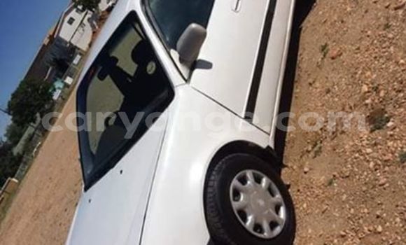 Acheter Occasion Voiture Toyota Corolla Blanc à Windhoek, Namibie Acheter Occasion Voiture Toyota Corolla Blanc à Windhoek, Namibie