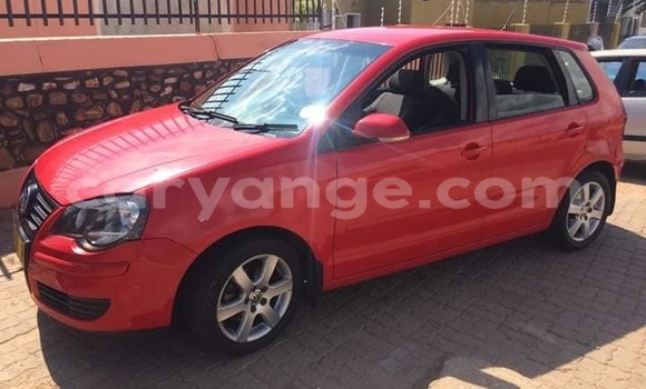 Acheter Occasion Voiture Volkswagen Polo Rouge à Windhoek, Namibie Acheter Occasion Voiture Volkswagen Polo Rouge à Windhoek, Namibie