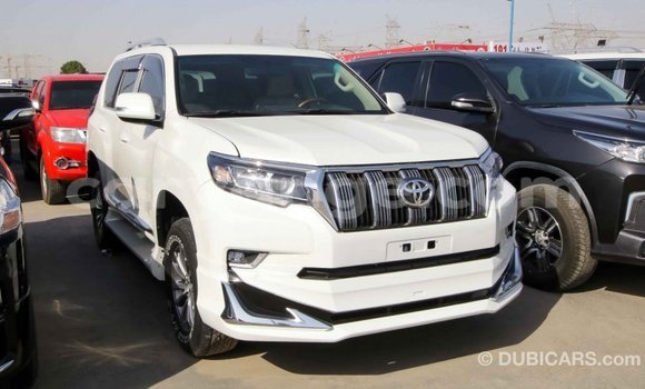 Acheter Import Voiture Toyota Prado Blanc à Import - Dubai, Namibie Acheter Import Voiture Toyota Prado Blanc à Import - Dubai, Namibie